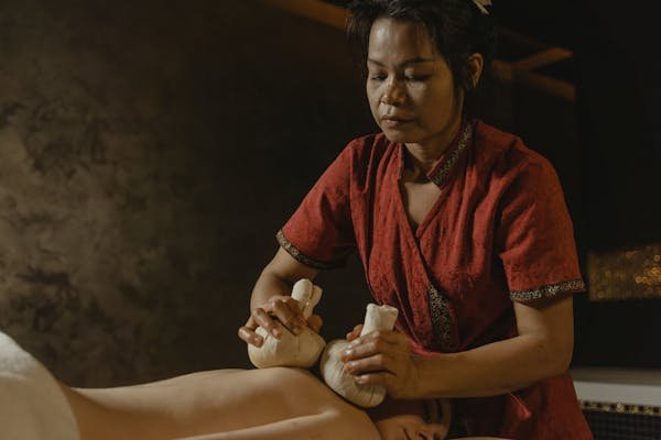 Massages traditionnels asiatiques :bien-être & relaxation chez vous